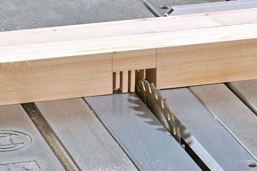 Slik lager du en bladskjøt av tre Bladskjøt: Alternative verktøy